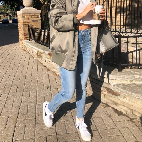 H&M satin Bomber jacket - Picture 2 of 3